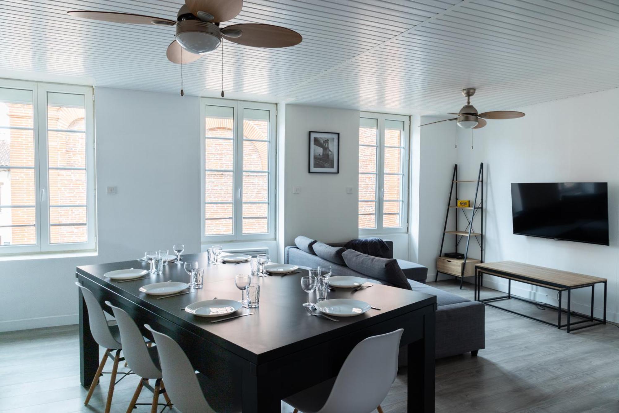 Grand Duplex Avec Billard Apartment Villeneuve-Tolosane Ngoại thất bức ảnh